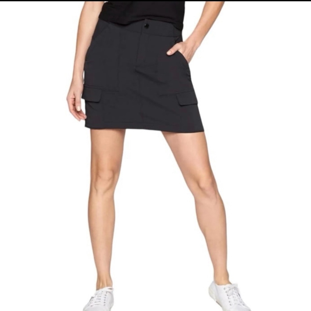 Athleta Trekkie Black High-Waist Cargo Skort Size 0 NWT